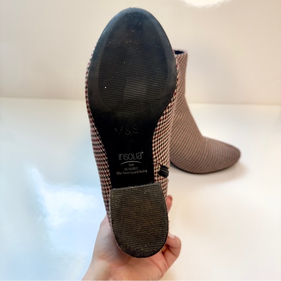 M&S Houndstooth Ankle Boots with Insolia® Technology – Size EU 37 / UK 4 - Picture 5 of 6